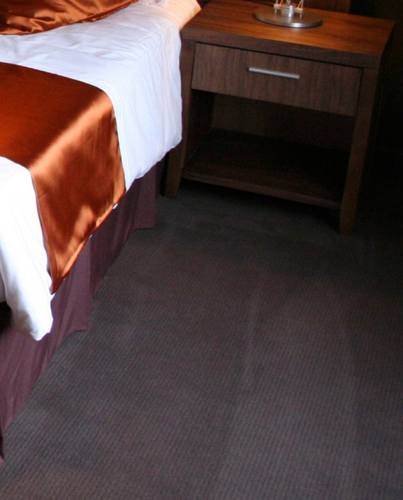 Posh-clay-7769-interior